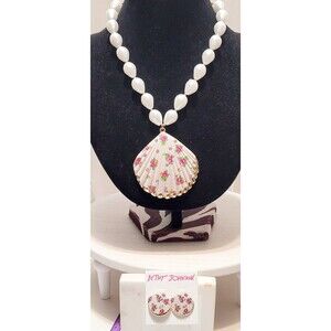 Betsey Johnson Shell Necklace And Earrings Set White Rhinestones Floral